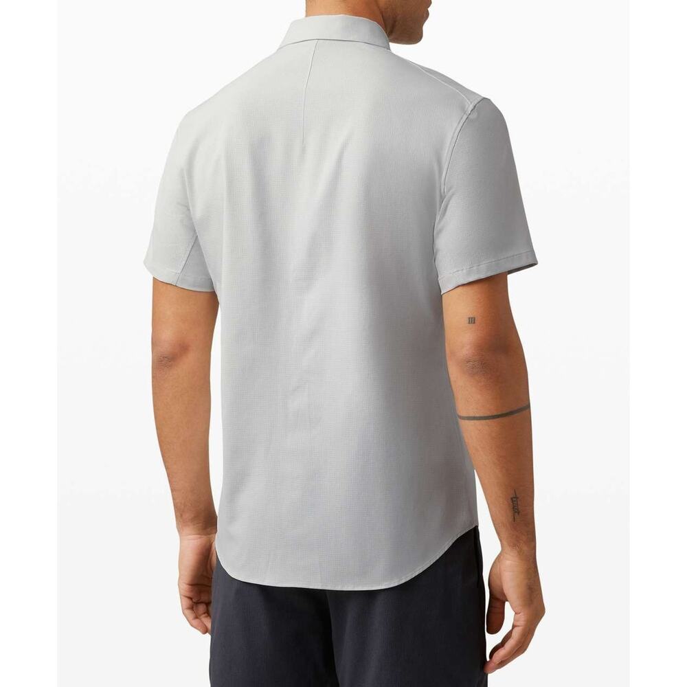 Lululemon Airing Easy Short Sleeve Shirt Vapor Light Blue Men's Medium - Picture 2 of 11